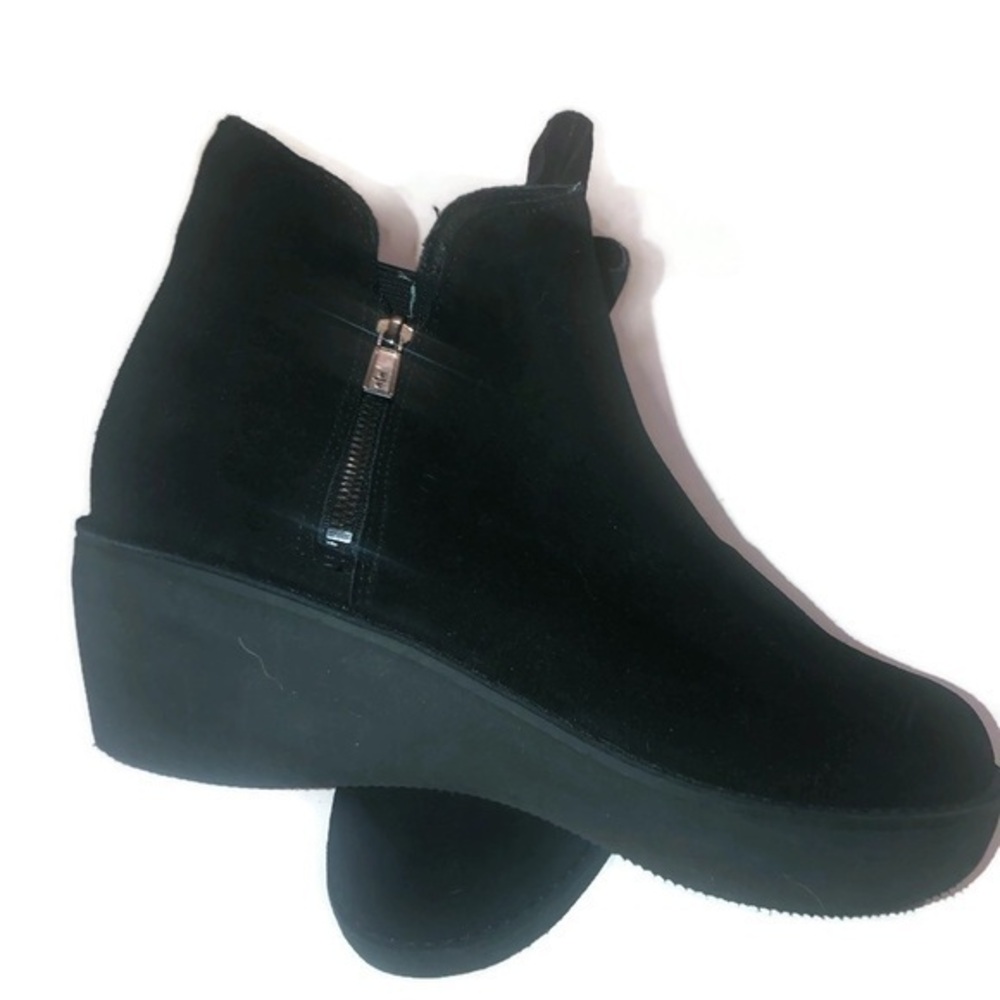 Kenneth Cole Reaction Womens Prime Black Suede Leather Bootie Sz9 EUC